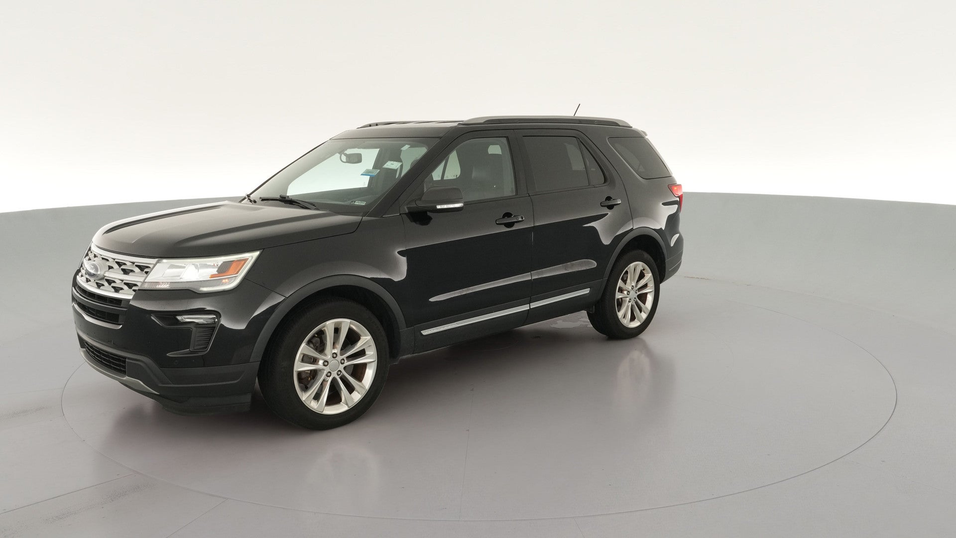2019 Ford Explorer vehicle photo