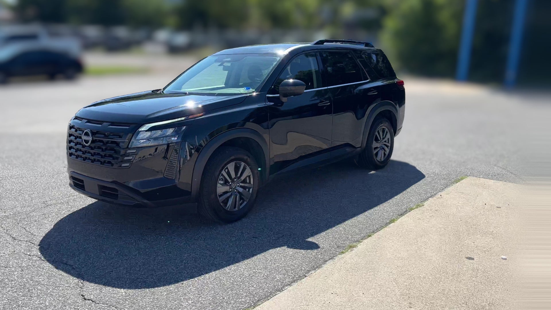 2026 Nissan Pathfinder vehicle photo