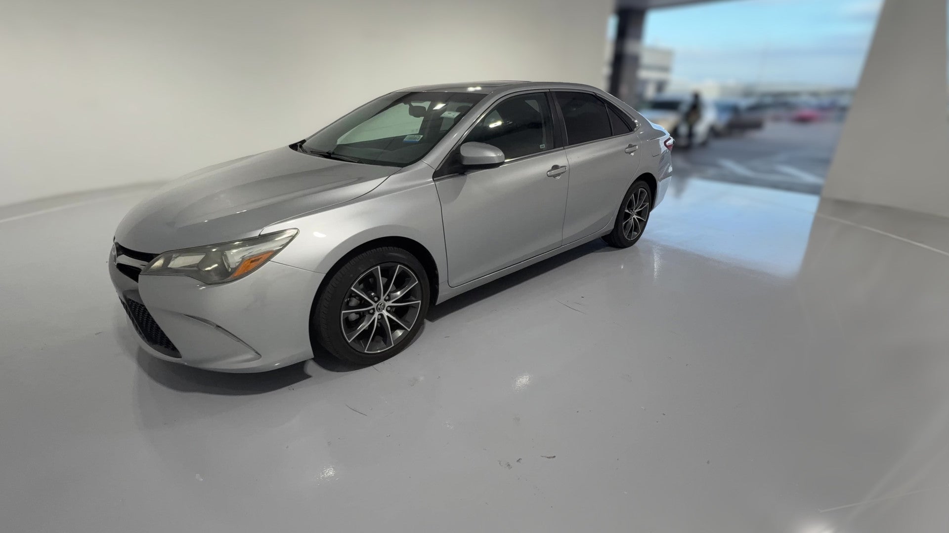 2016 Toyota Camry vehicle photo