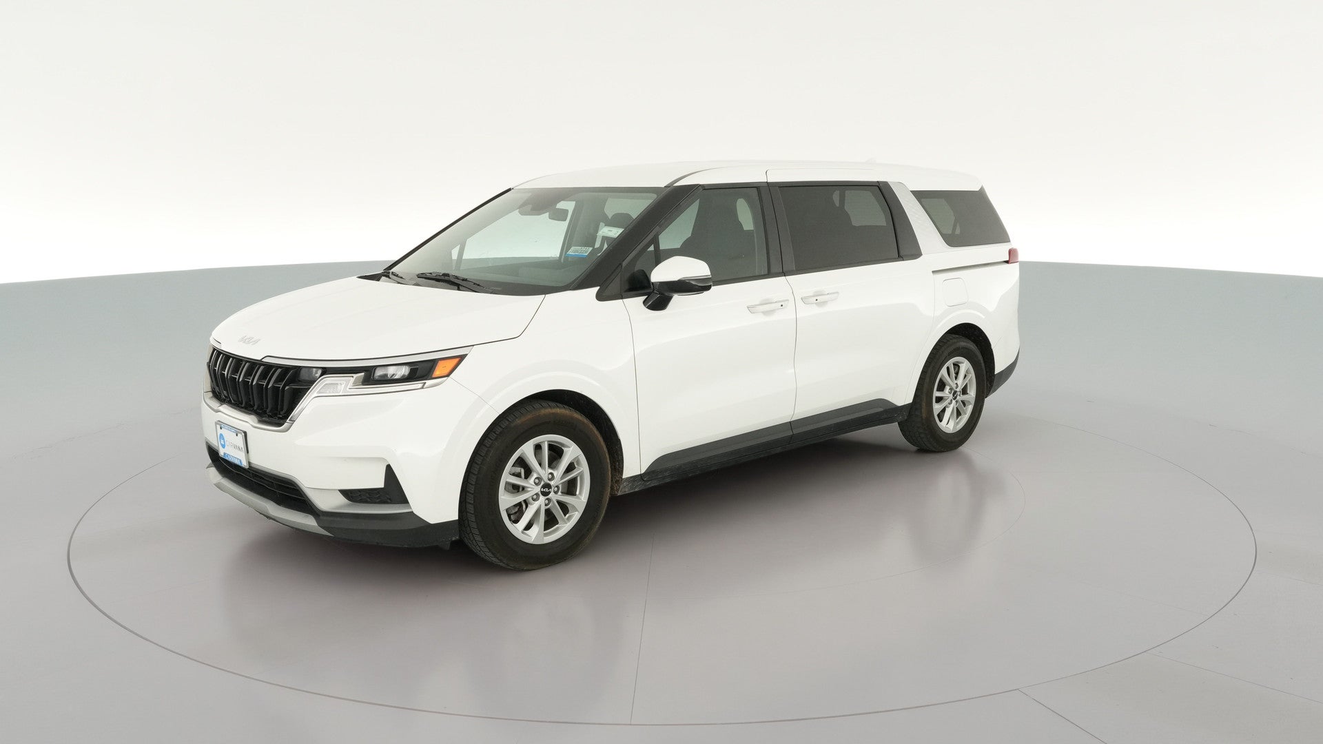 2024 Kia Carnival vehicle photo