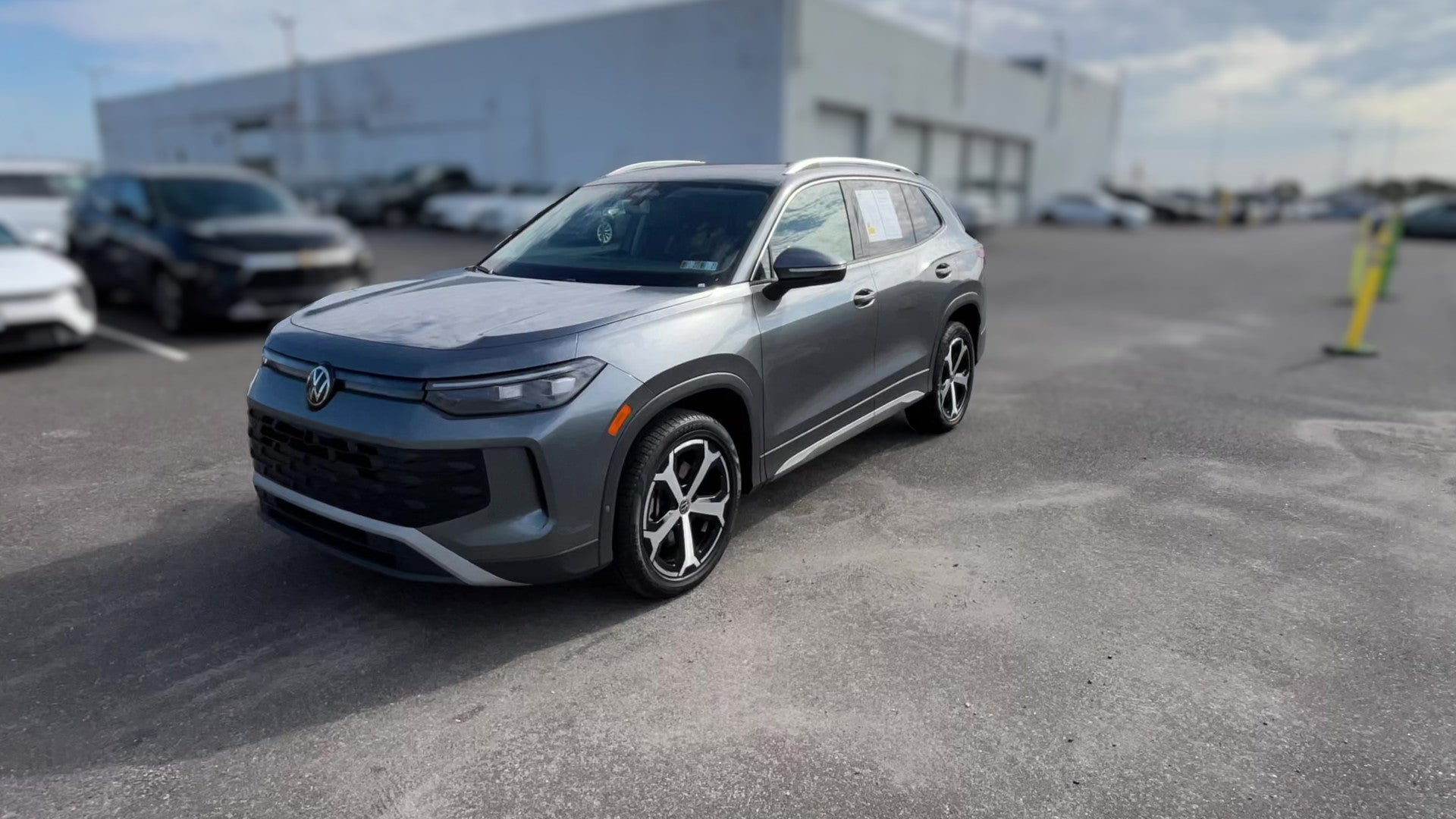 2026 Volkswagen Tiguan vehicle photo