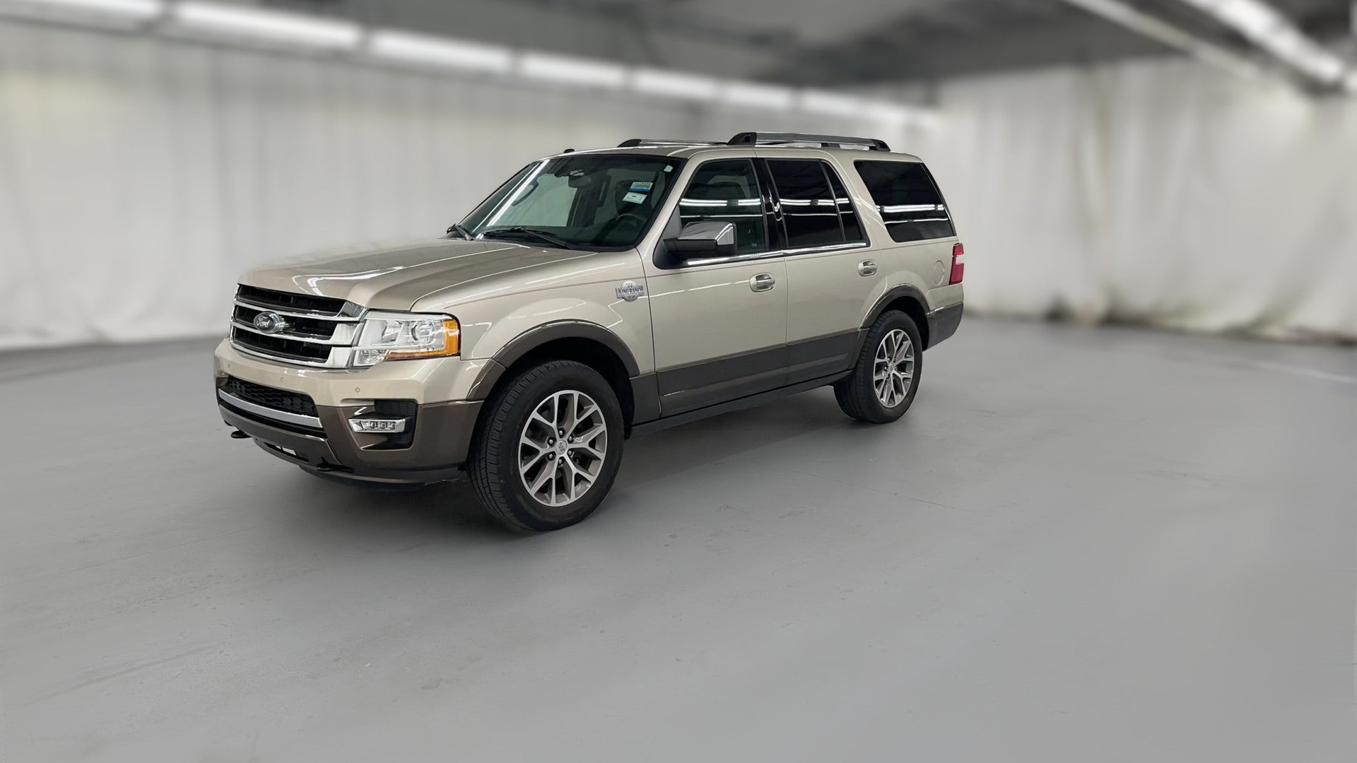 2017 Ford Expedition vehicle photo