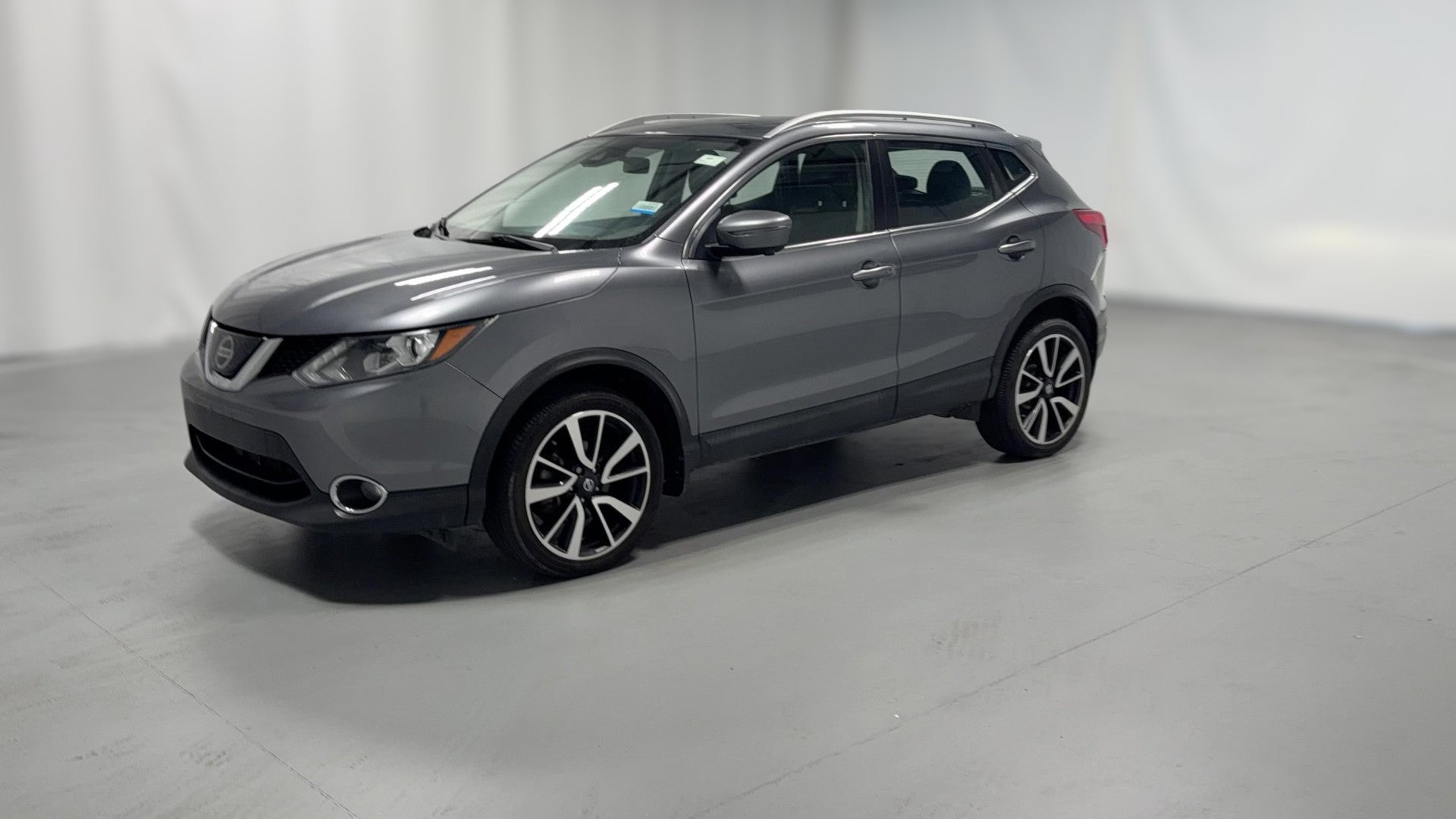2018 Nissan Rogue Sport vehicle photo