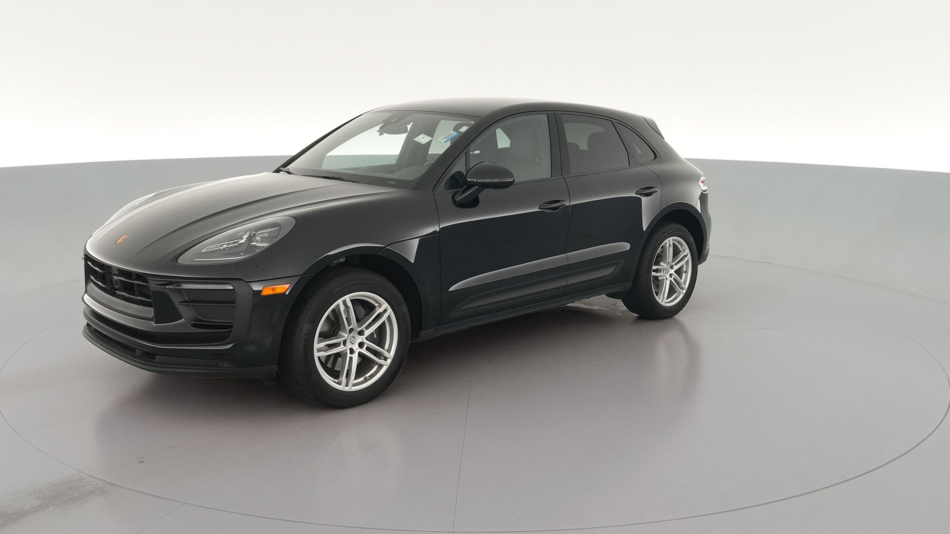 2023 Porsche Macan vehicle photo