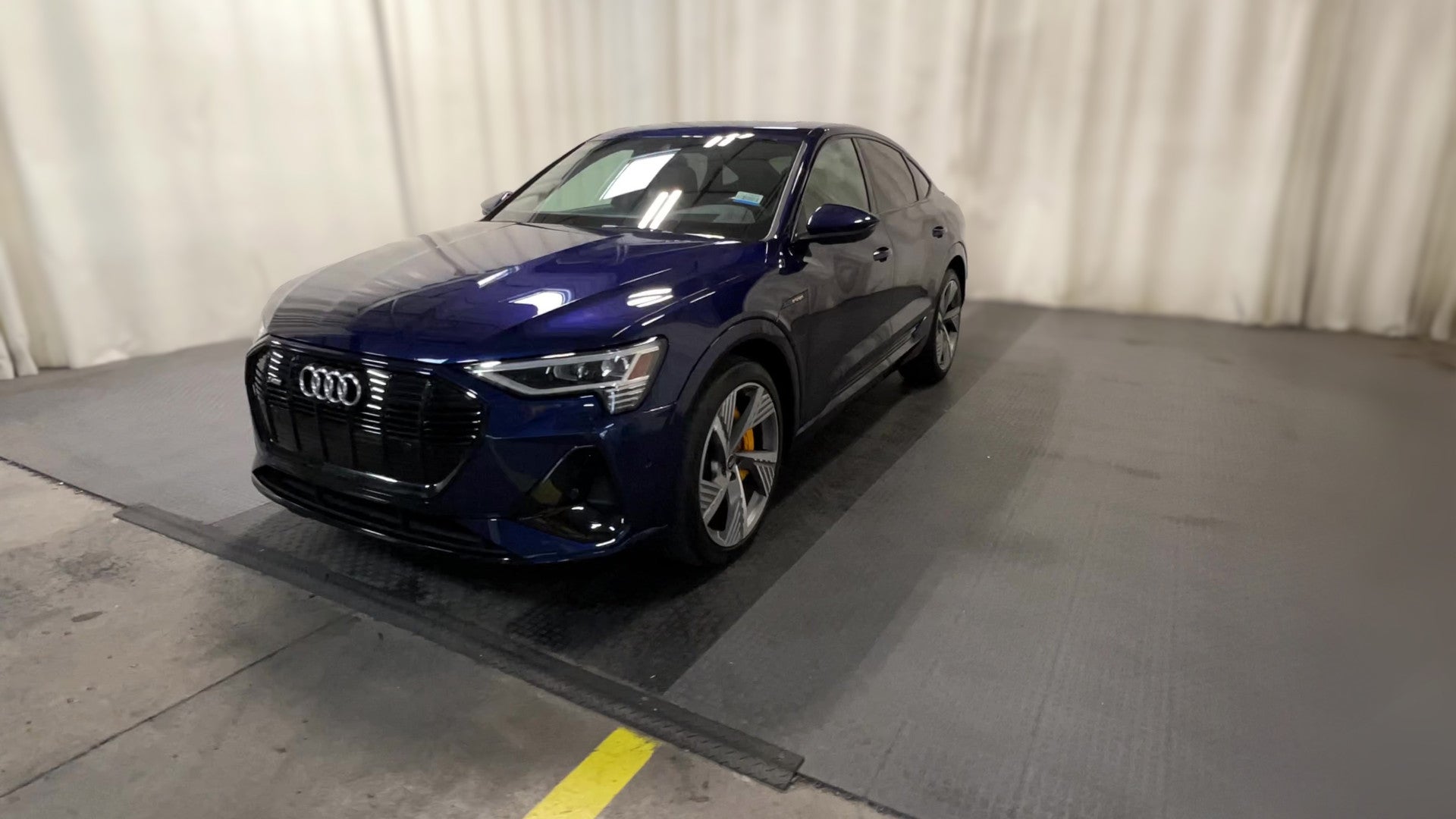 2022 Audi e-tron Sportback vehicle photo