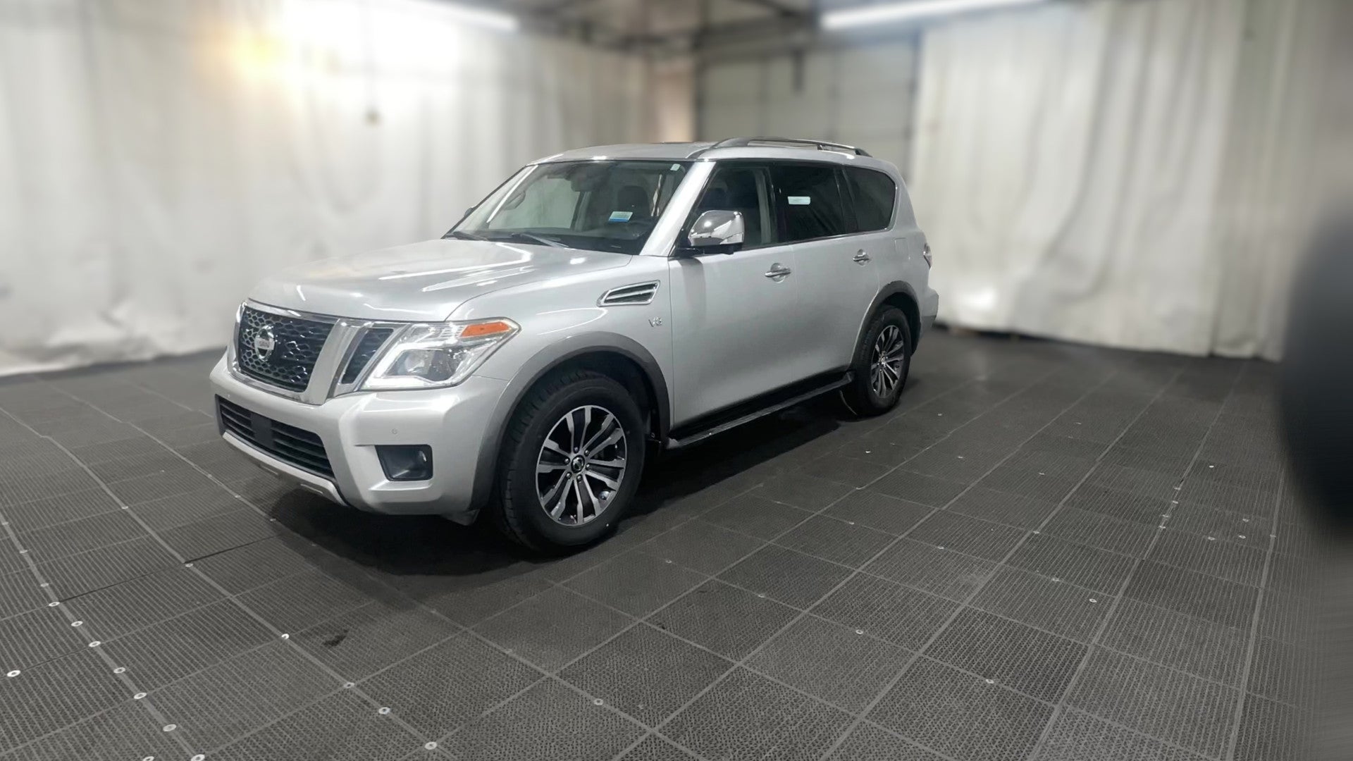 2018 Nissan Armada vehicle photo
