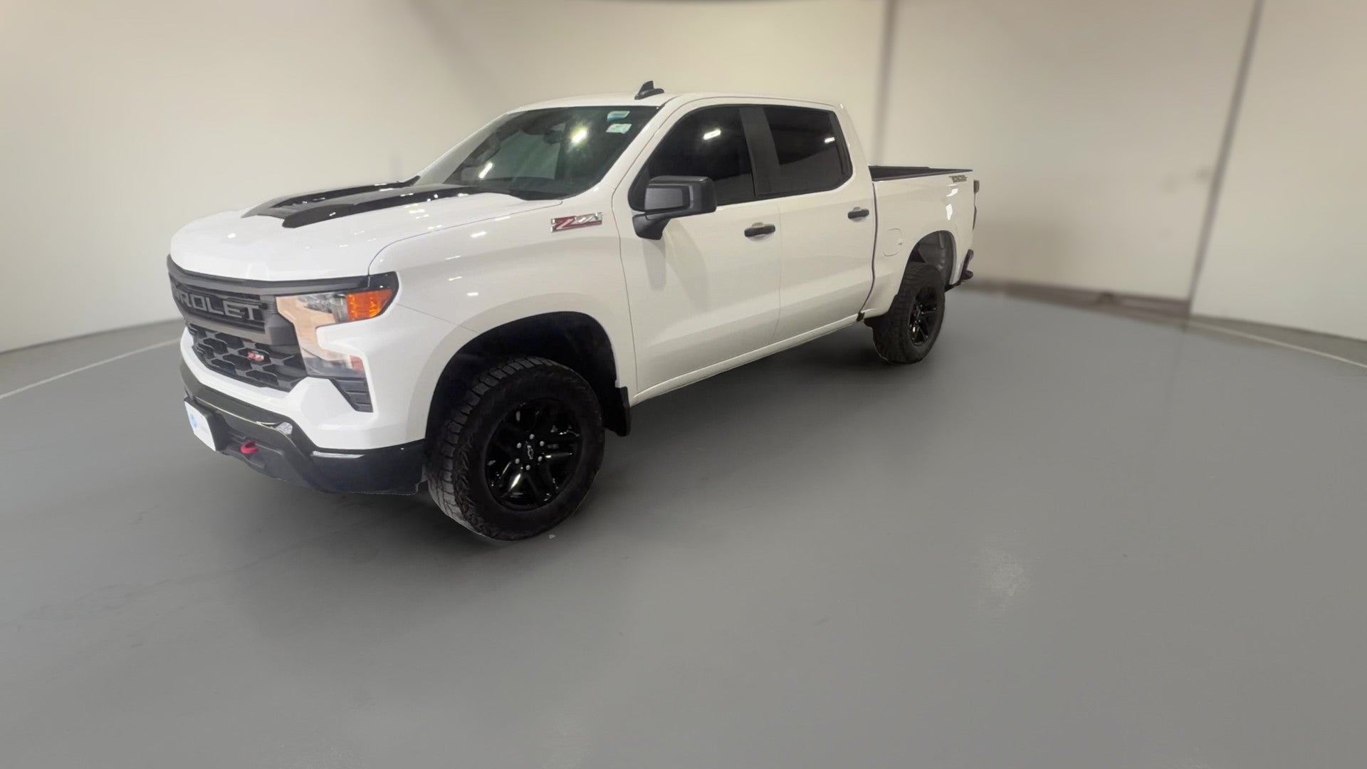 2024 Chevrolet Silverado 1500 Crew Cab vehicle photo