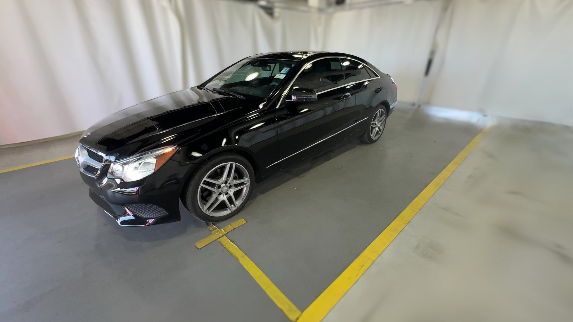 2014 Mercedes-Benz E-Class vehicle photo
