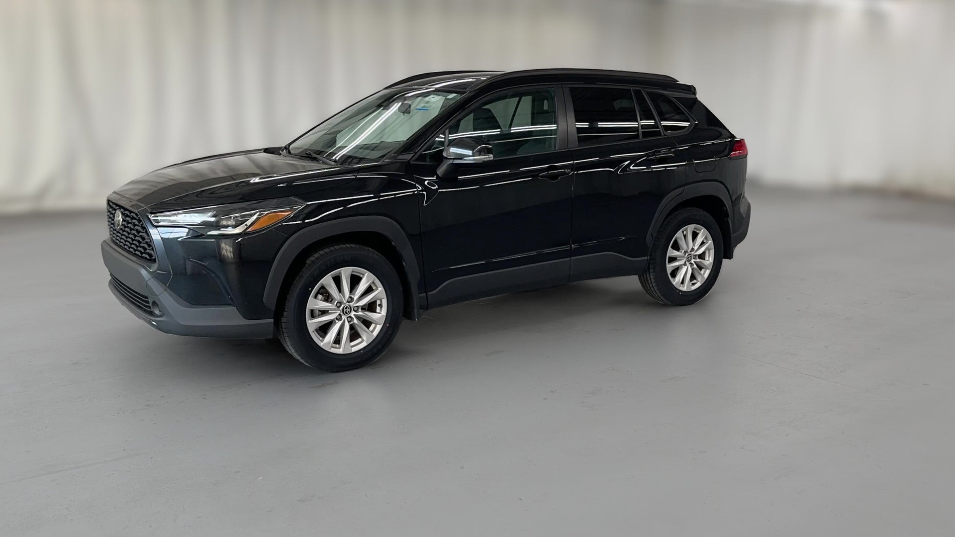 2022 Toyota Corolla Cross vehicle photo