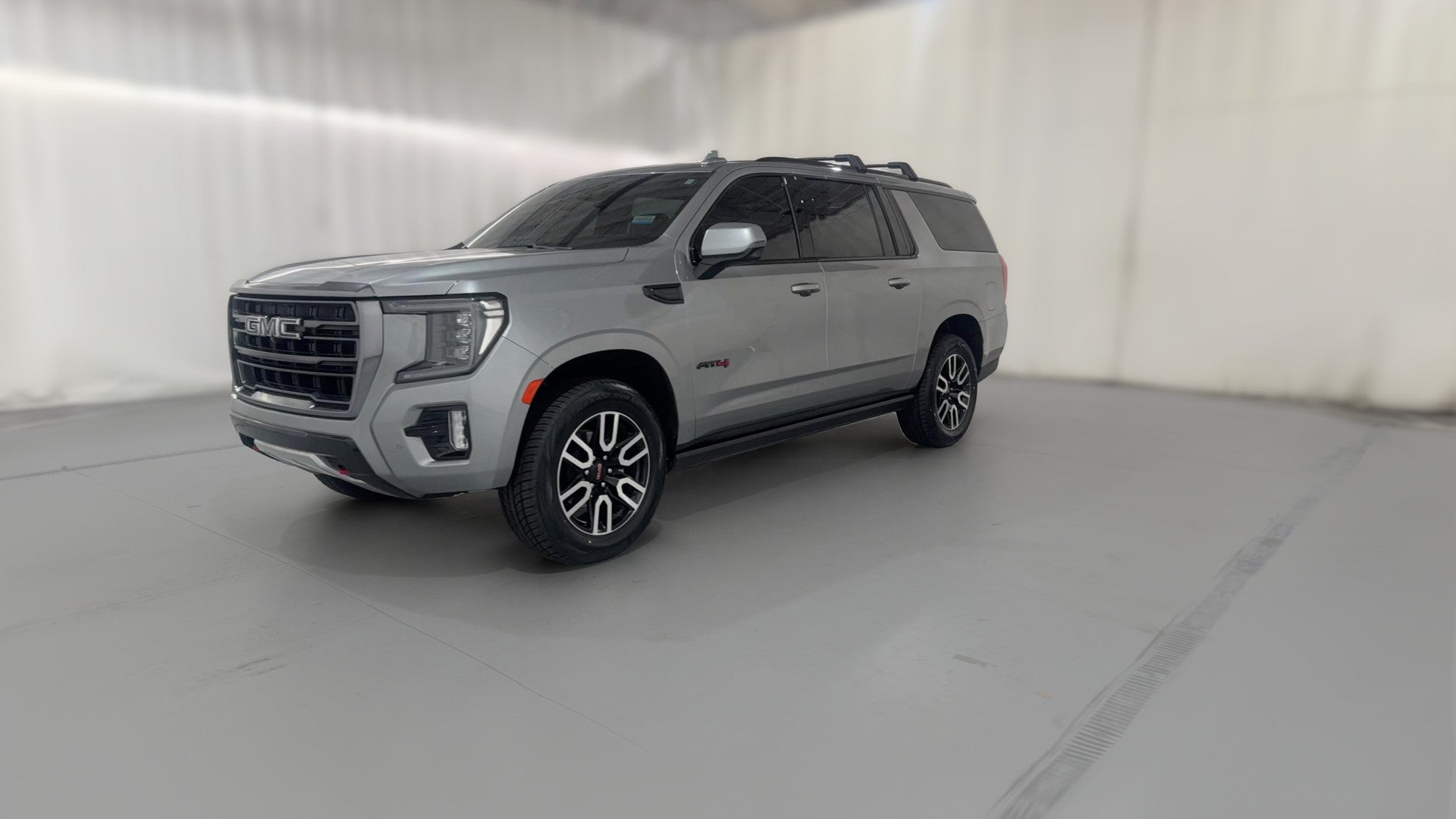 2024 GMC Yukon XL vehicle photo
