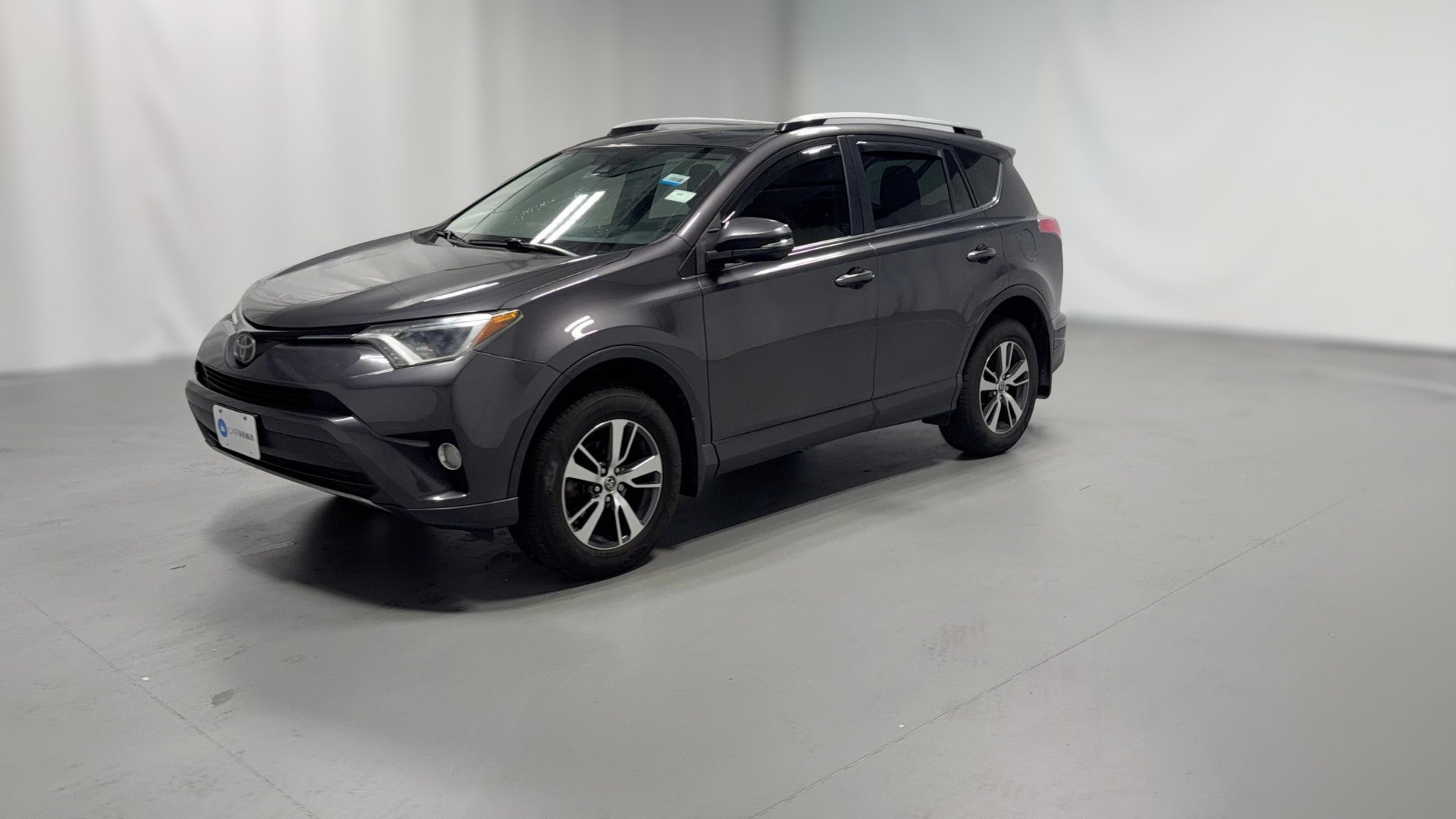 2017 Toyota RAV4 vehicle photo