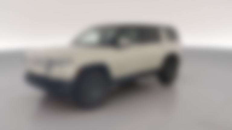 2025 Rivian R1S vehicle photo