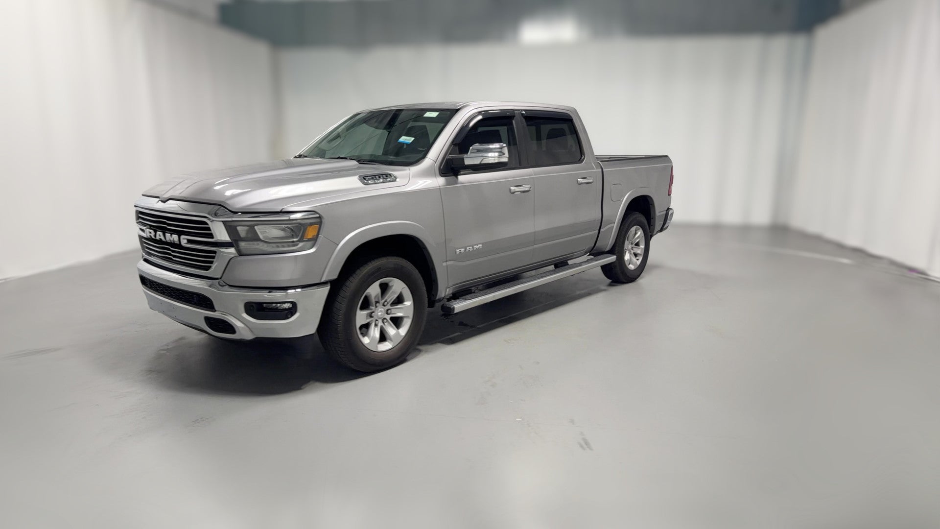 2022 Ram 1500 Crew Cab vehicle photo