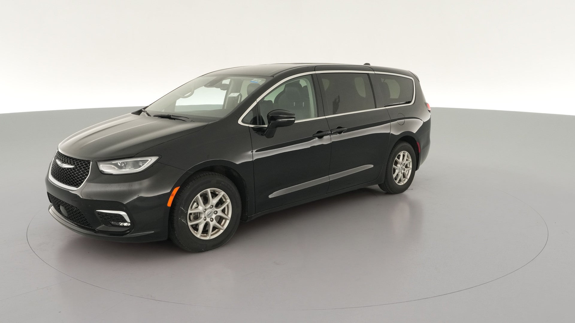 2024 Chrysler Pacifica vehicle photo