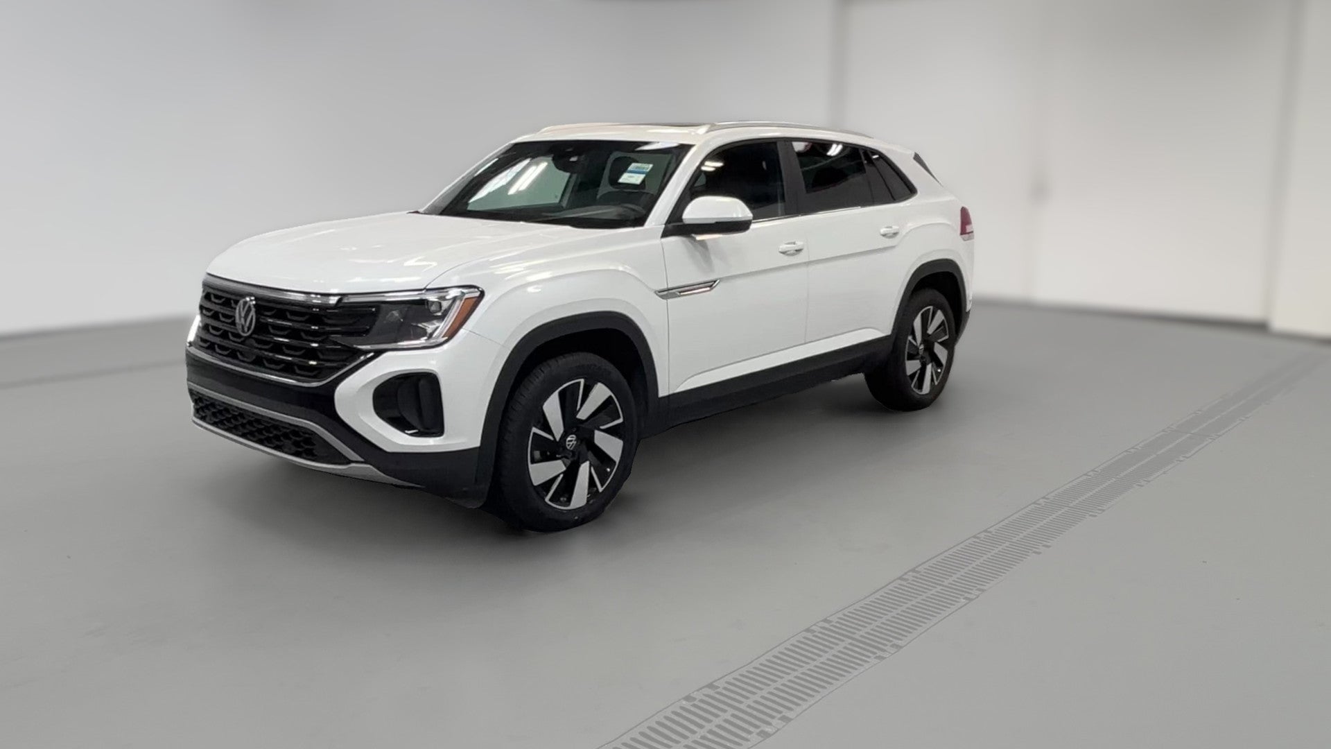 2026 Volkswagen Atlas Cross Sport vehicle photo