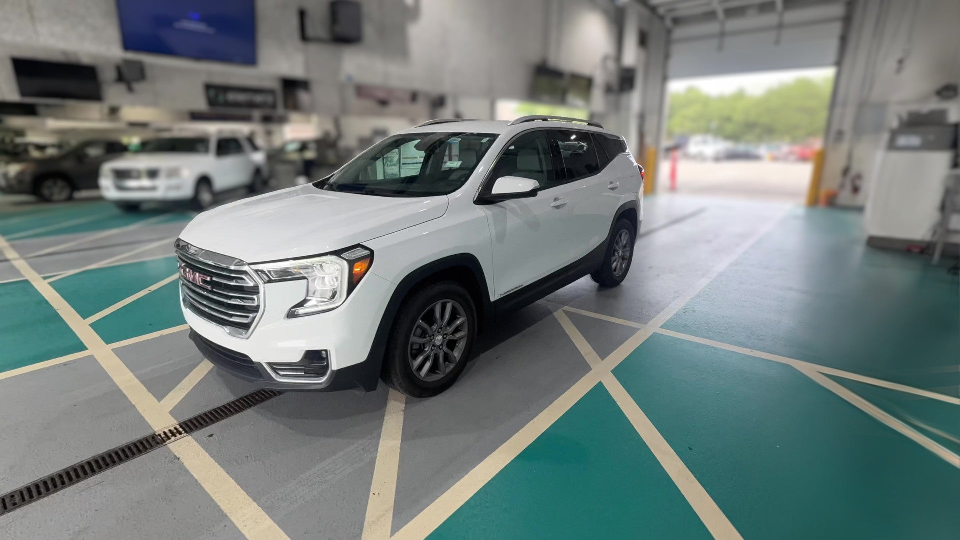 2024 GMC Terrain vehicle photo