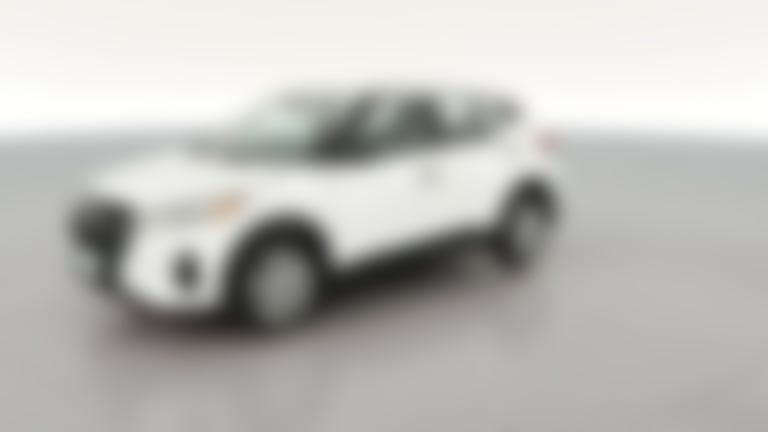 2025 Nissan Kicks Play vehicle photo
