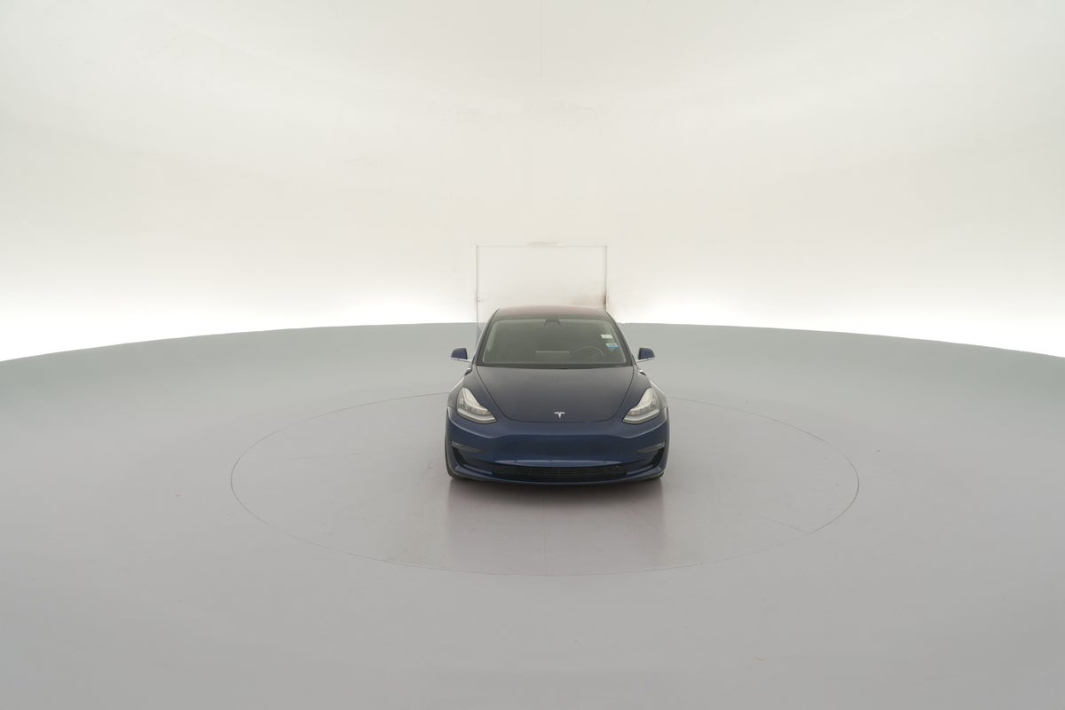 2019 Tesla Model 3 Performance All-Wheel Drive in Deep Blue Metallic — 360° view 1