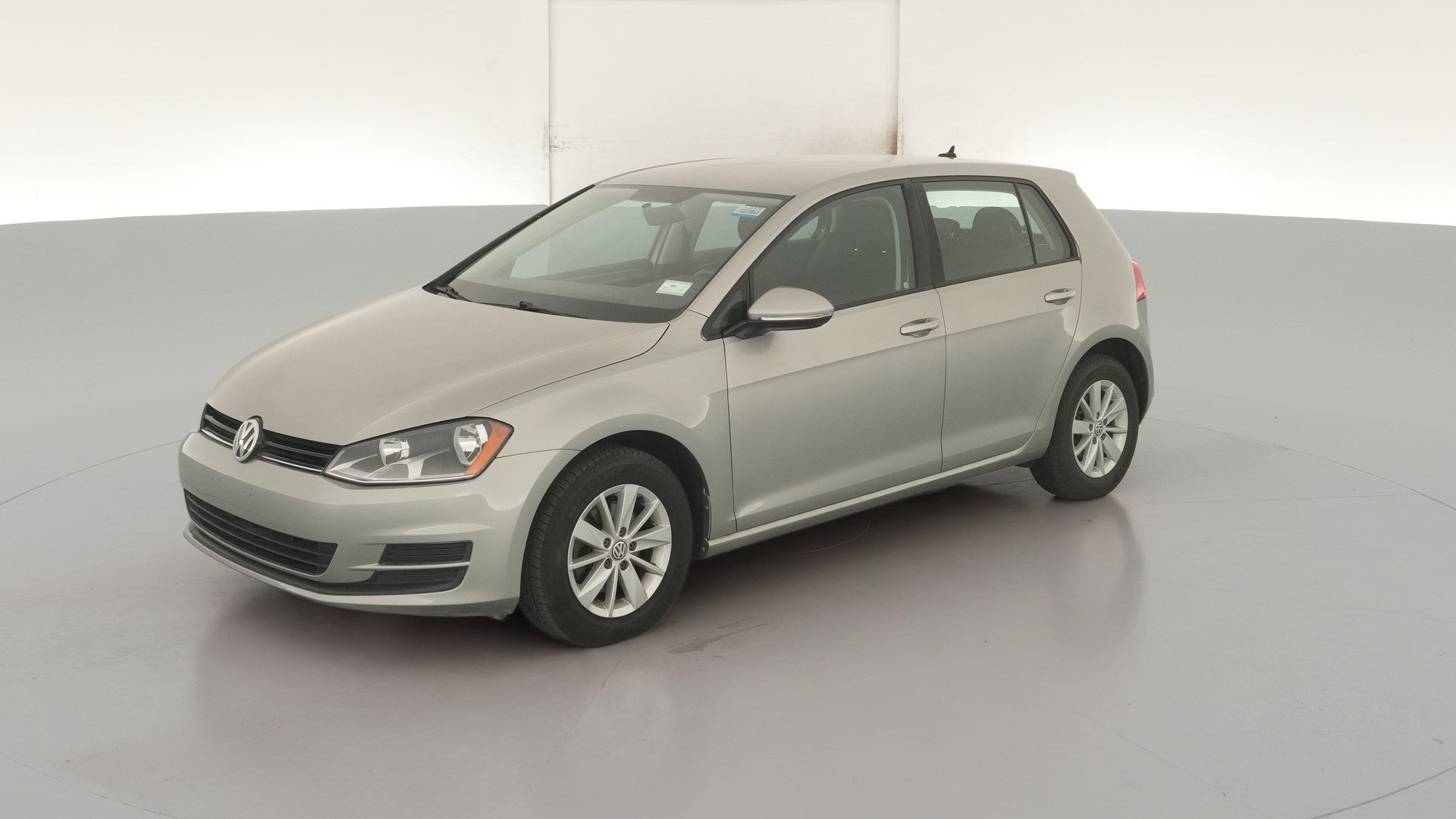 2017 Volkswagen Golf vehicle photo