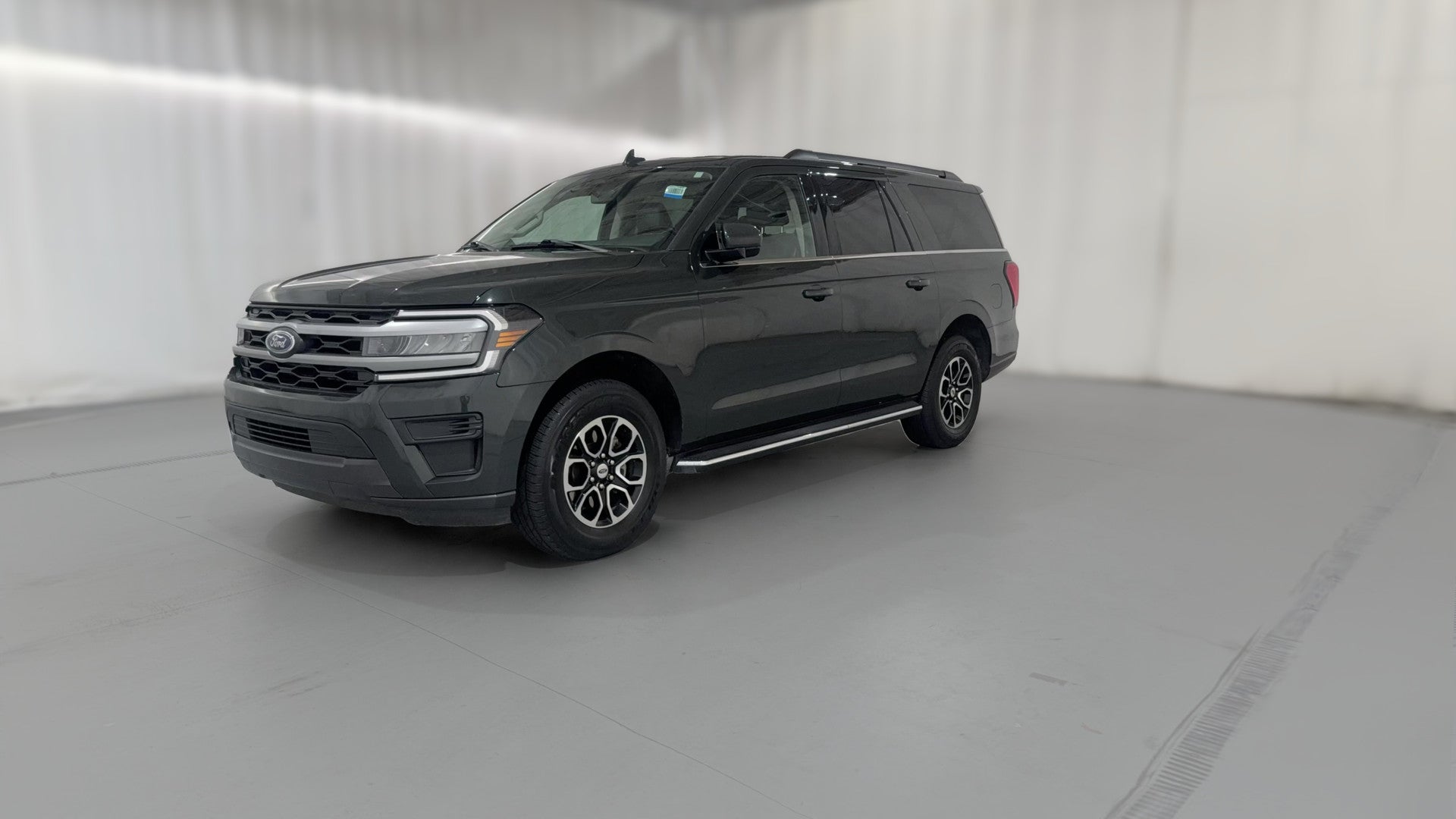 2023 Ford Expedition MAX vehicle photo