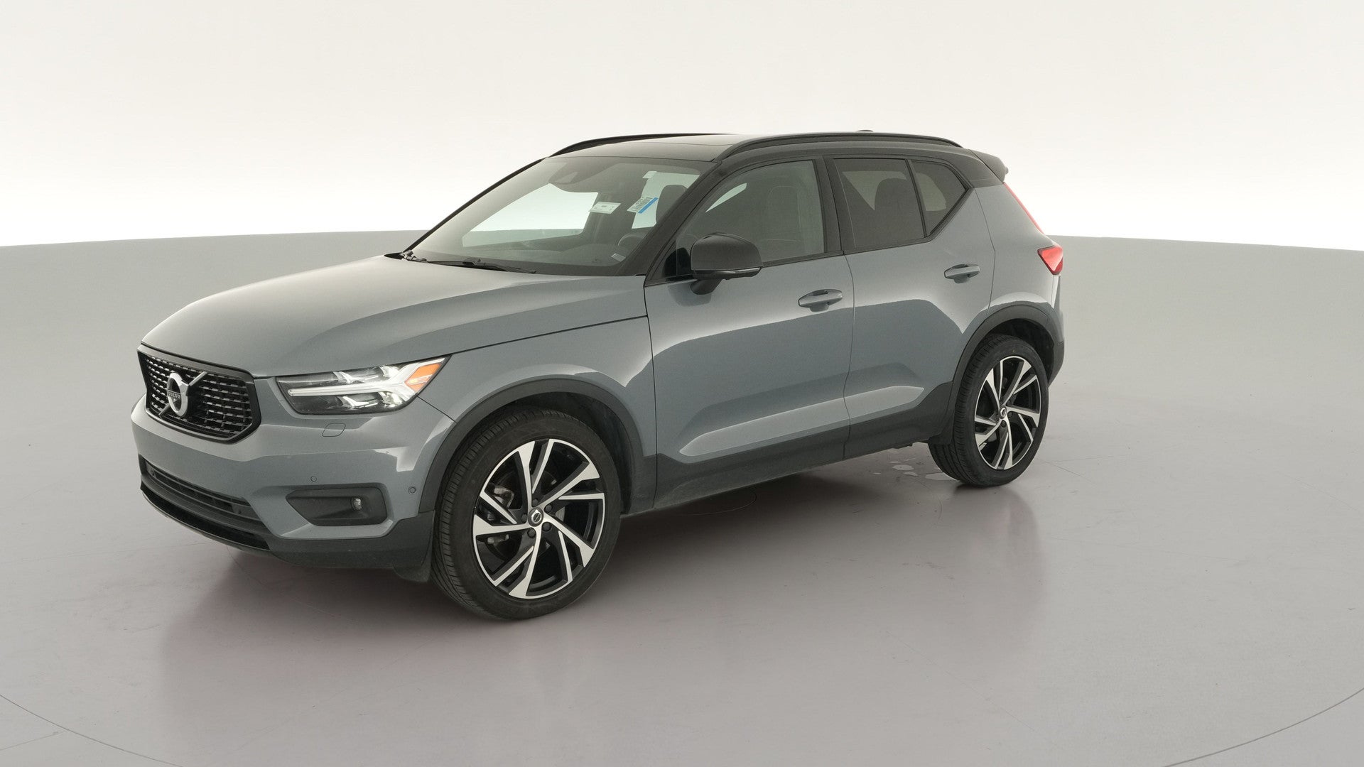 2022 Volvo XC40 vehicle photo