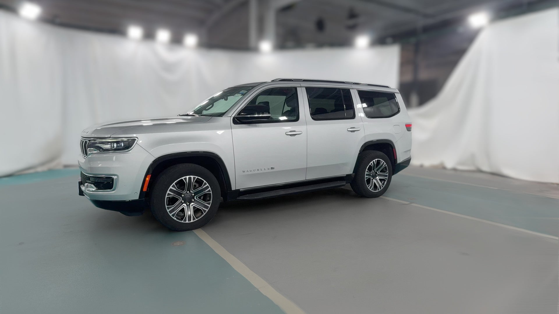 2024 Jeep Wagoneer vehicle photo