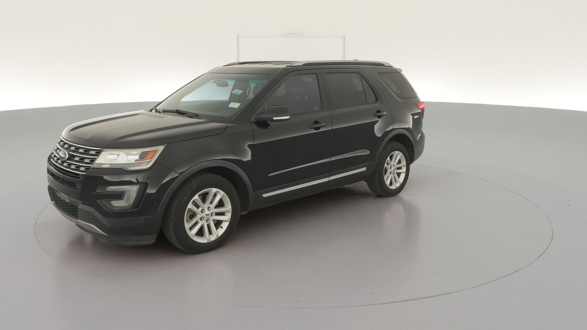 2017 Ford Explorer vehicle photo