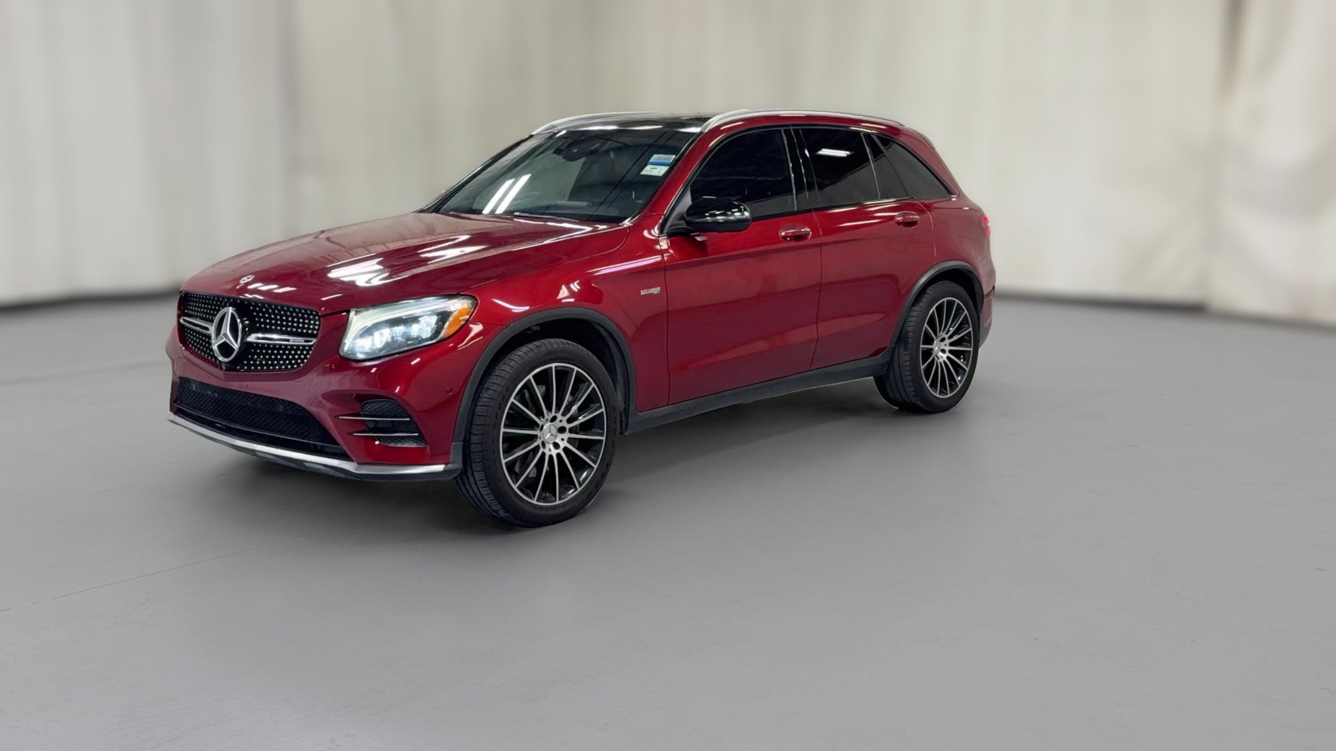 2018 Mercedes-Benz Mercedes-AMG GLC vehicle photo