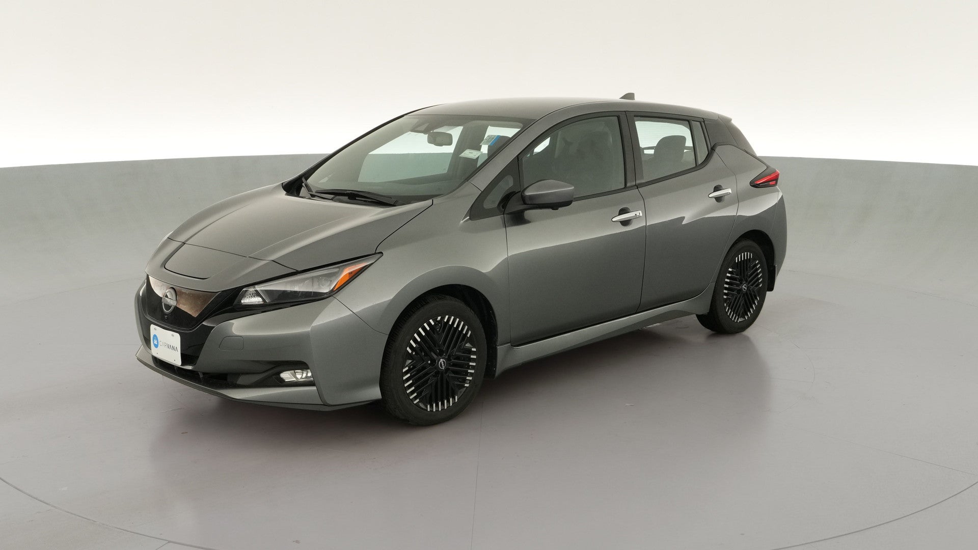 2025 Nissan LEAF vehicle photo