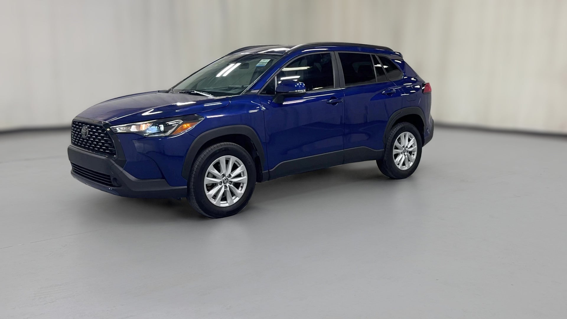 2024 Toyota Corolla Cross vehicle photo