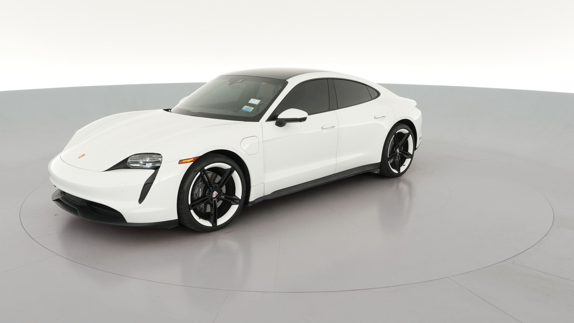 2022 Porsche Taycan vehicle photo