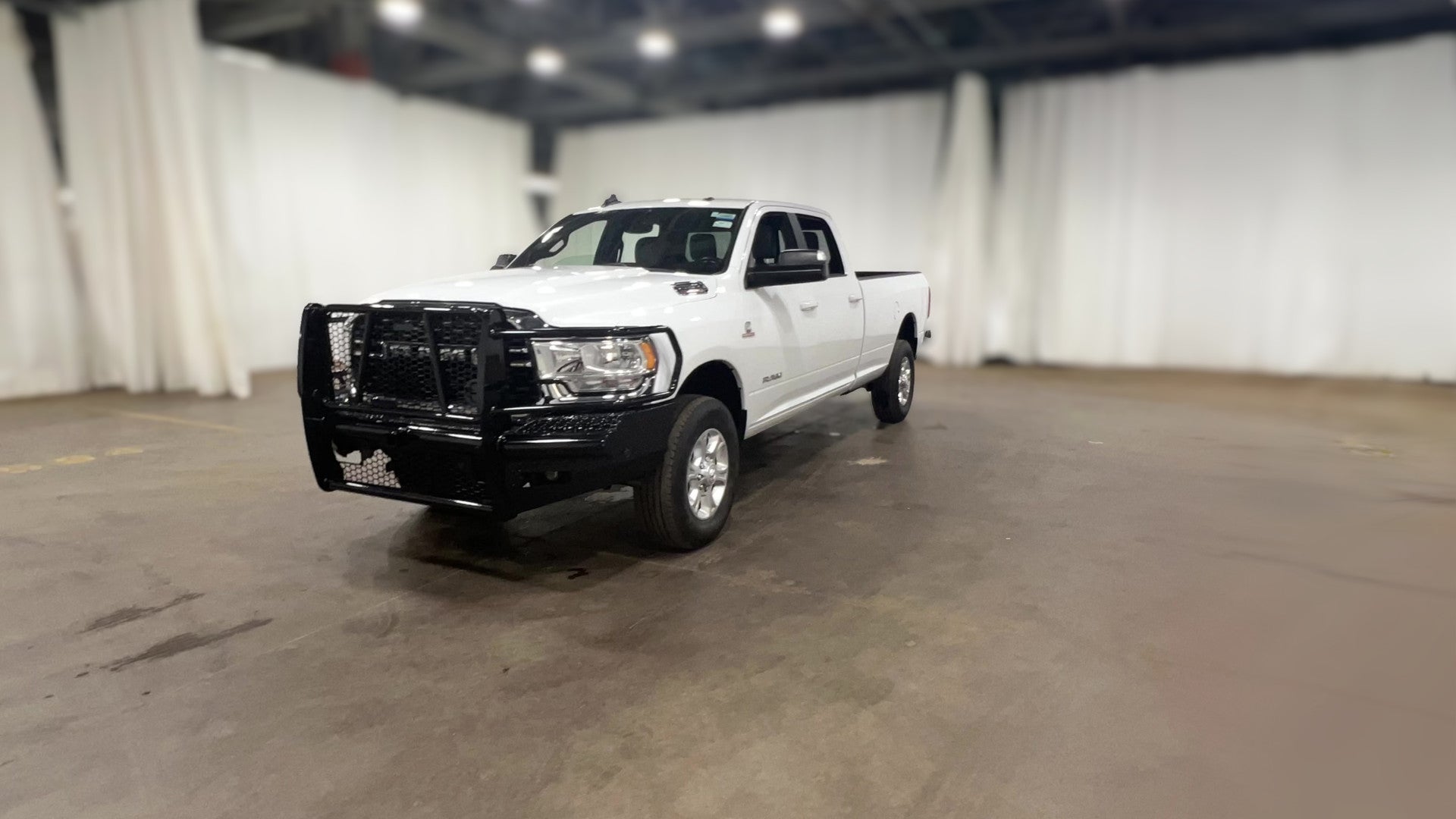 2022 Ram 2500 Crew Cab vehicle photo