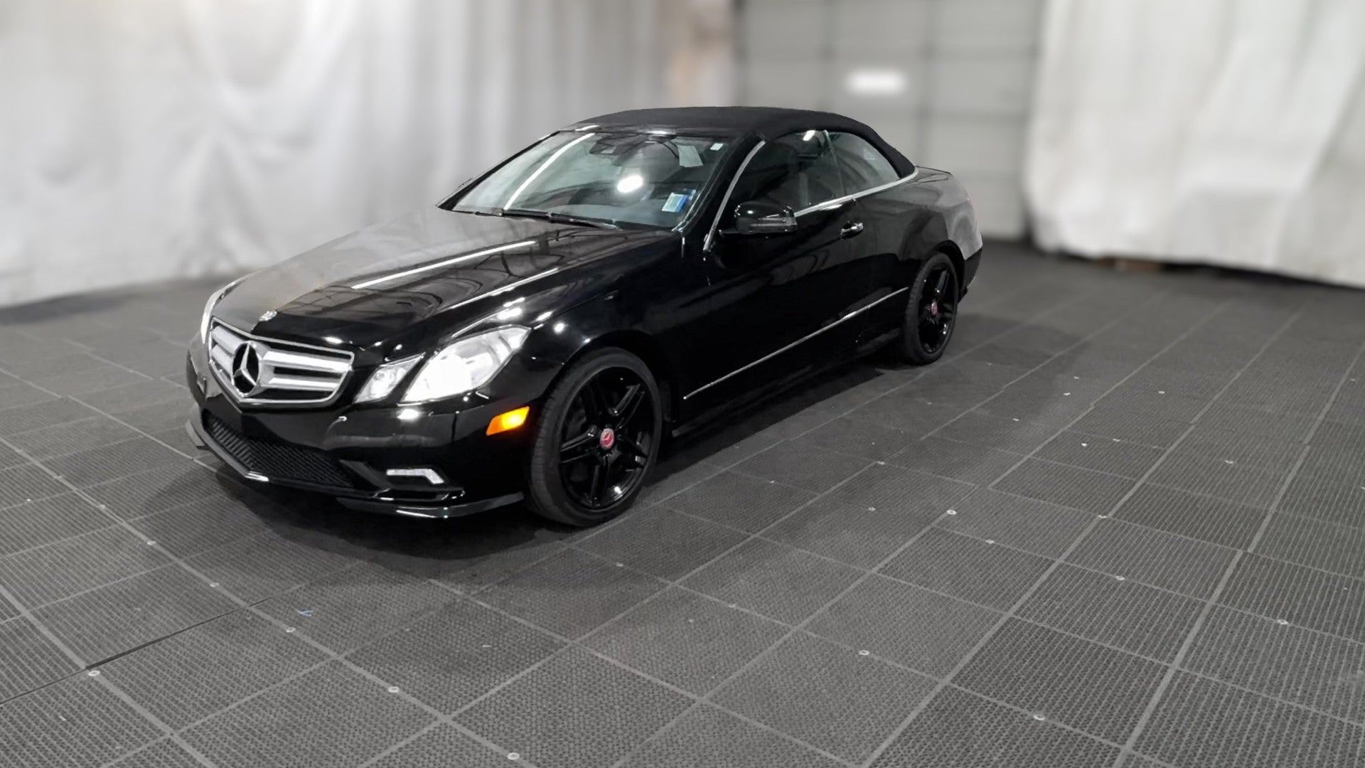 2011 Mercedes-Benz E-Class vehicle photo