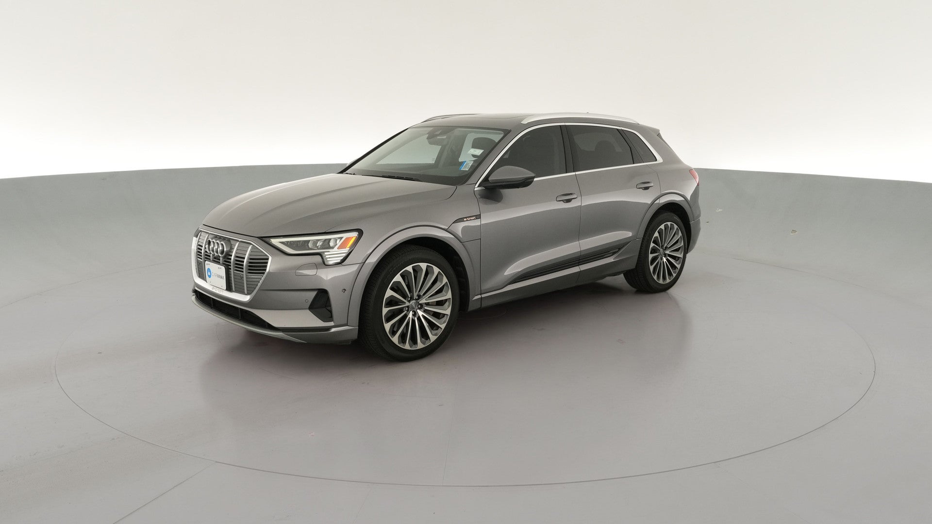 2019 Audi e-tron vehicle photo