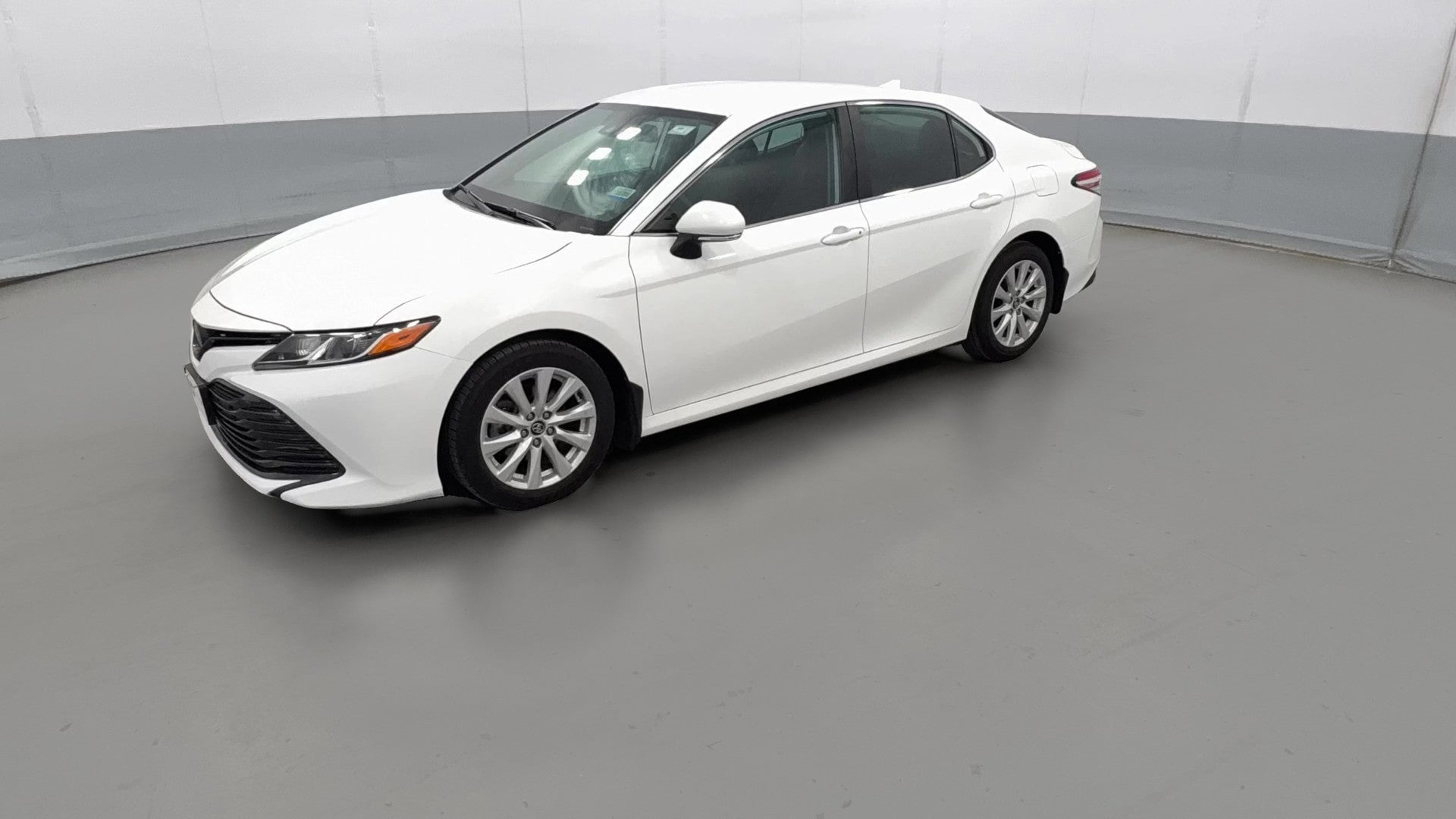 2020 Toyota Camry vehicle photo