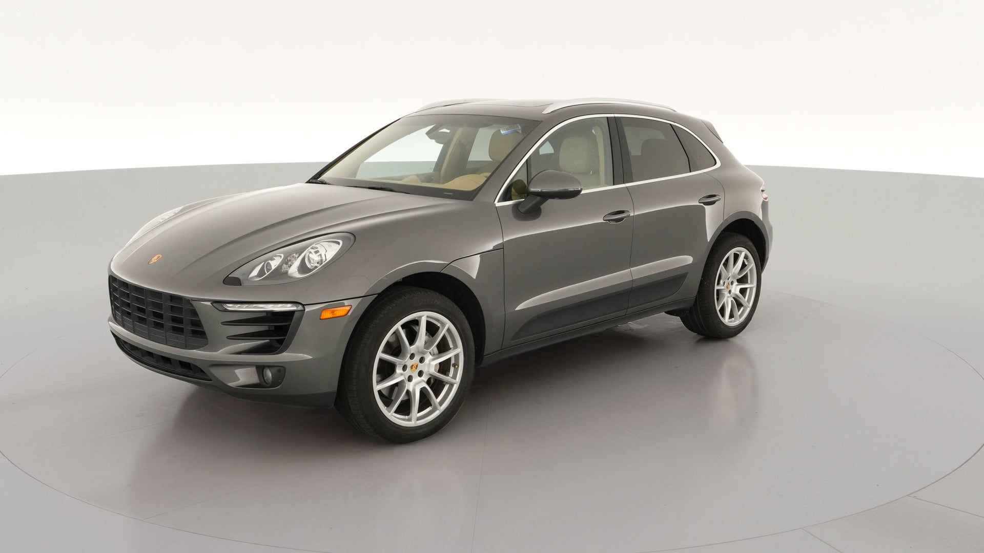 2016 Porsche Macan vehicle photo