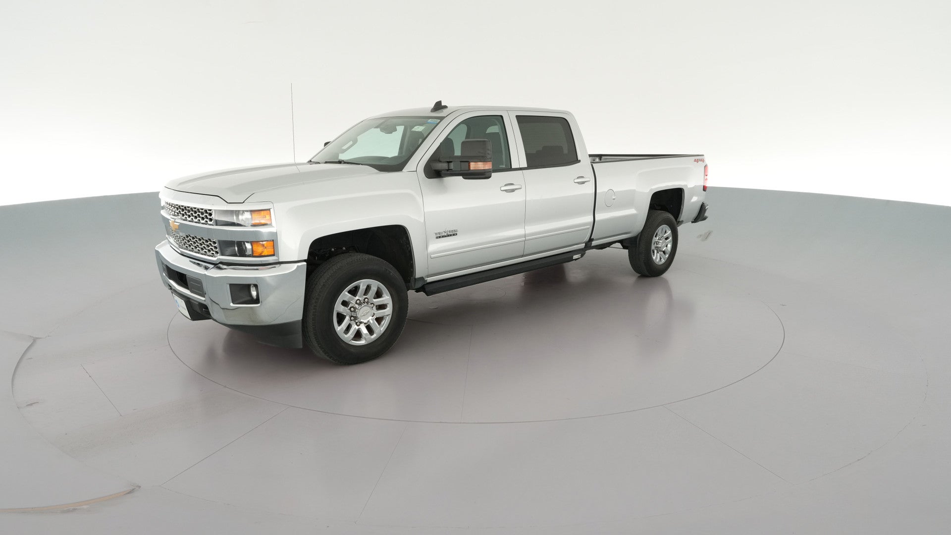 2019 Chevrolet Silverado 3500 HD Crew Cab vehicle photo