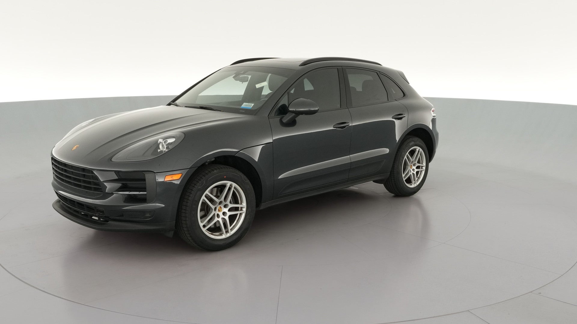 2020 Porsche Macan vehicle photo
