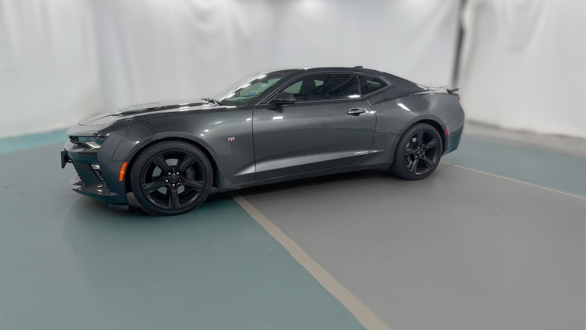 2018 Chevrolet Camaro vehicle photo