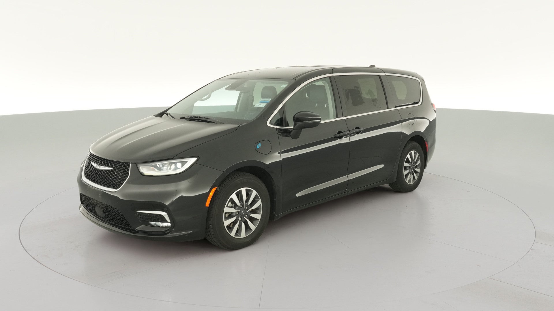 2023 Chrysler Pacifica Hybrid vehicle photo