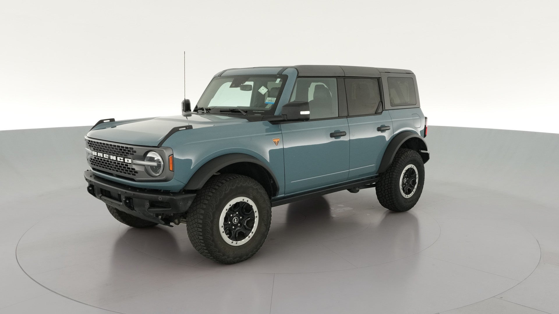 2022 Ford Bronco vehicle photo