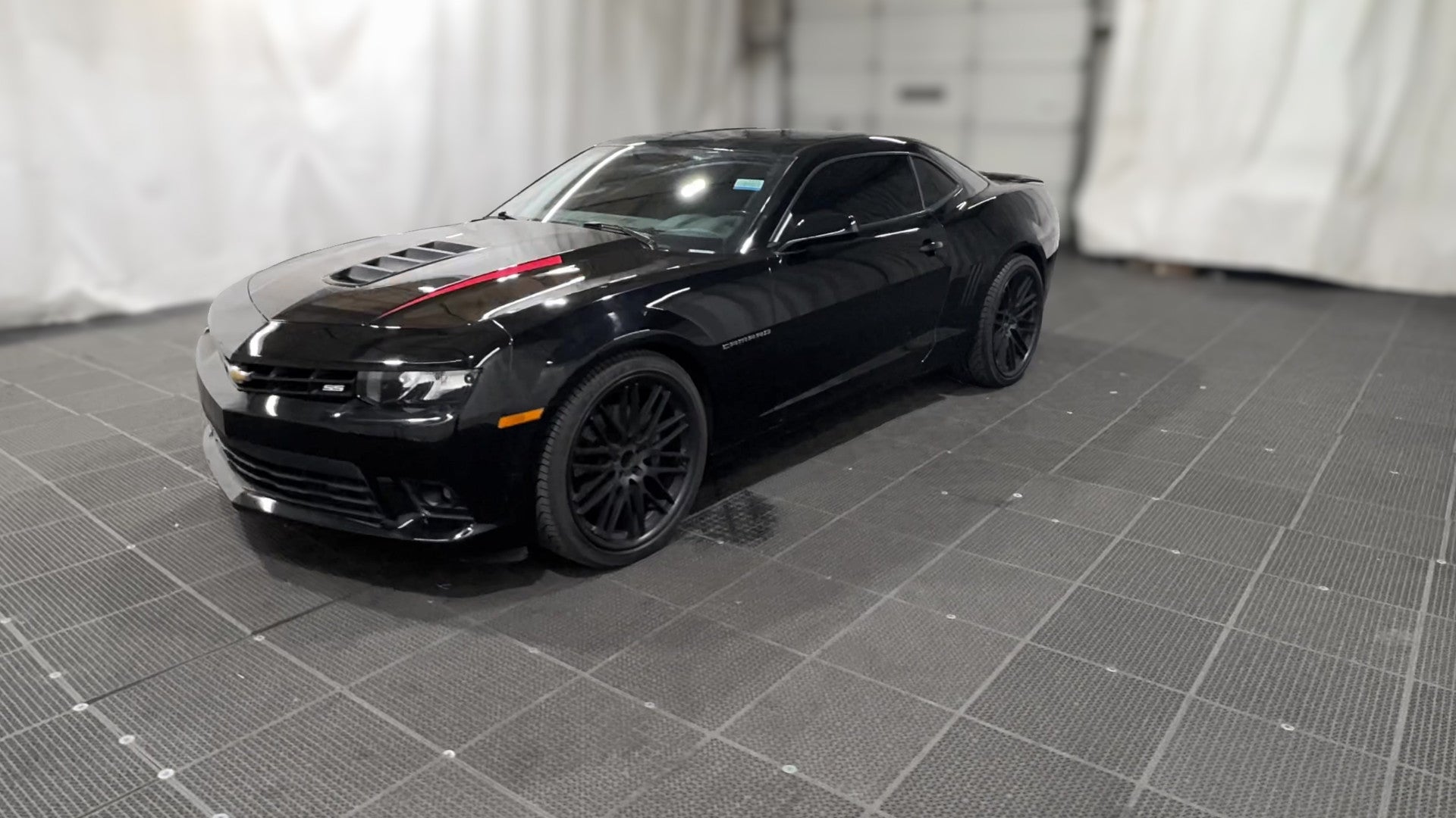 2014 Chevrolet Camaro vehicle photo