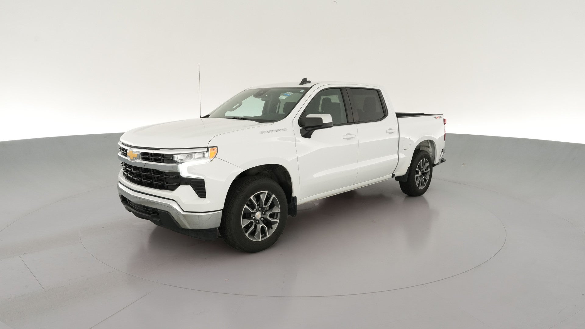 2023 Chevrolet Silverado 1500 Crew Cab vehicle photo