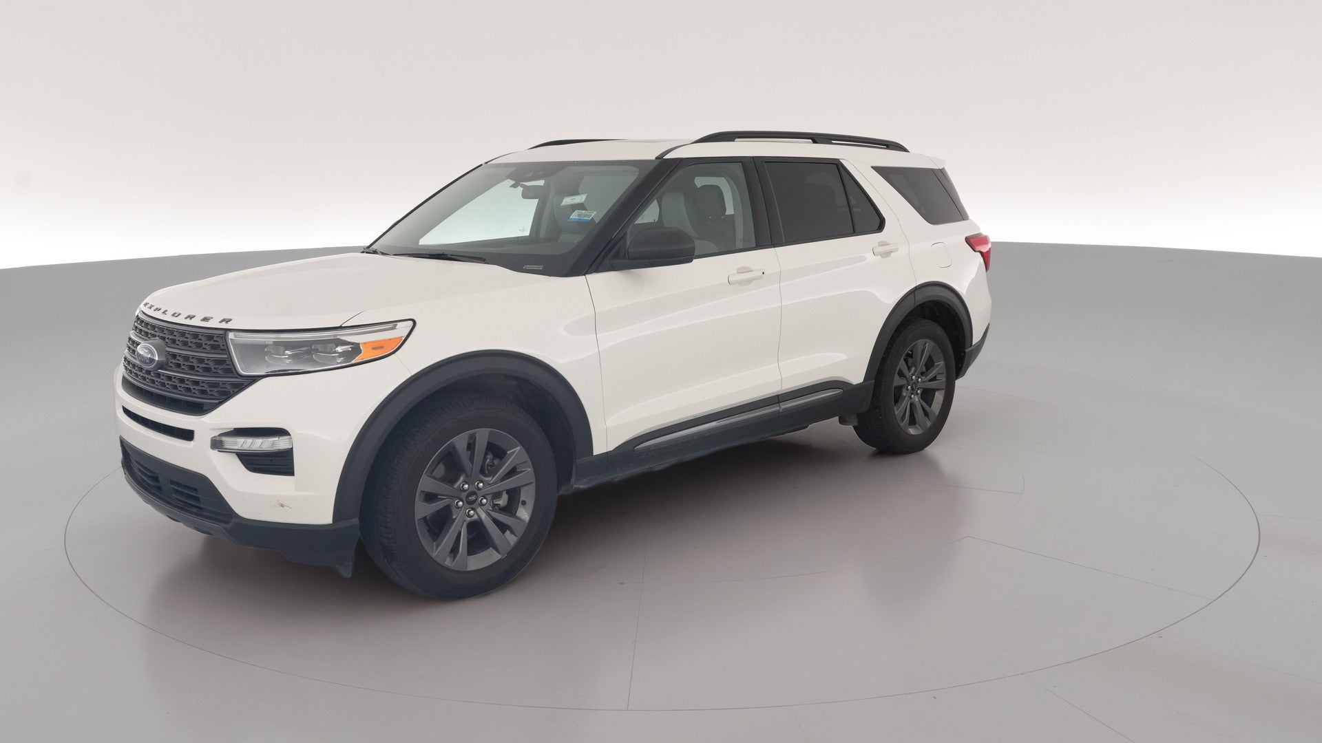 2021 Ford Explorer vehicle photo