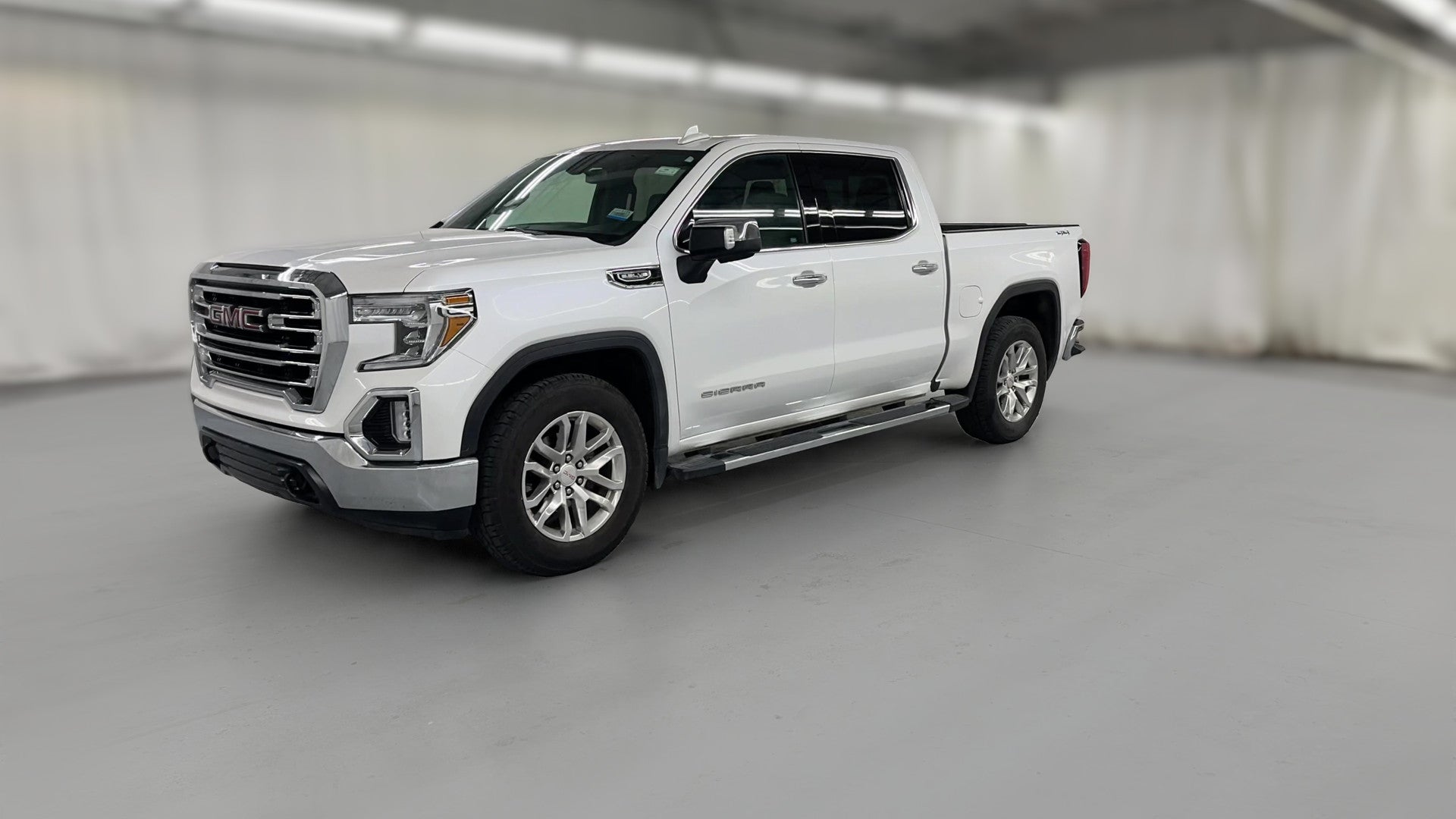 2021 GMC Sierra 1500 Crew Cab vehicle photo