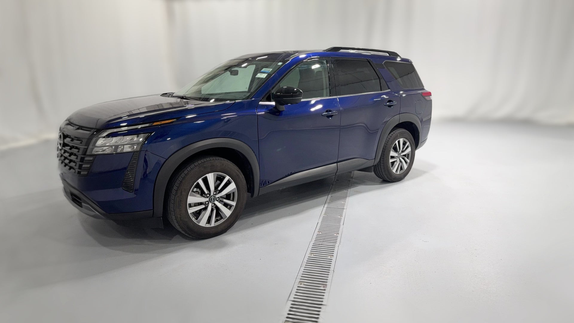 2026 Nissan Pathfinder vehicle photo