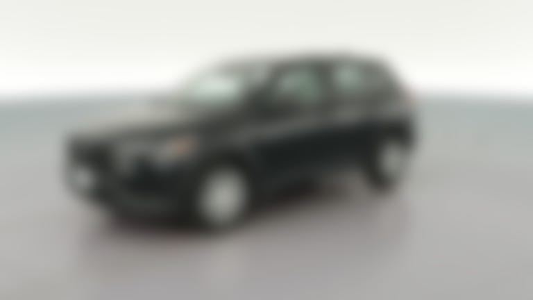 2022 Toyota Corolla Cross vehicle photo