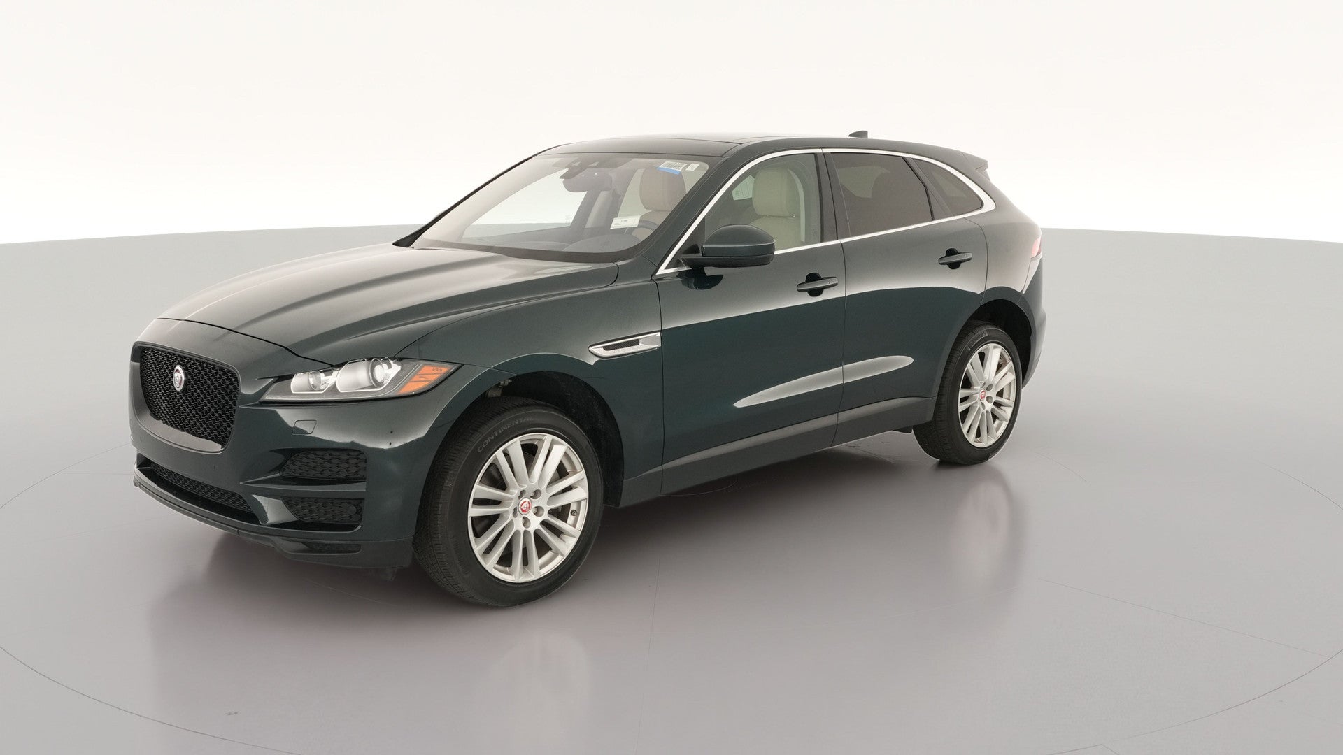 2017 Jaguar F-PACE vehicle photo