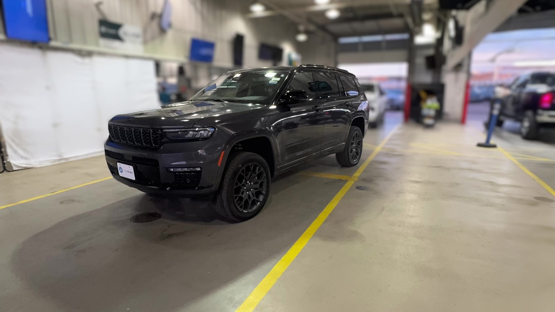 2025 Jeep Grand Cherokee L vehicle photo