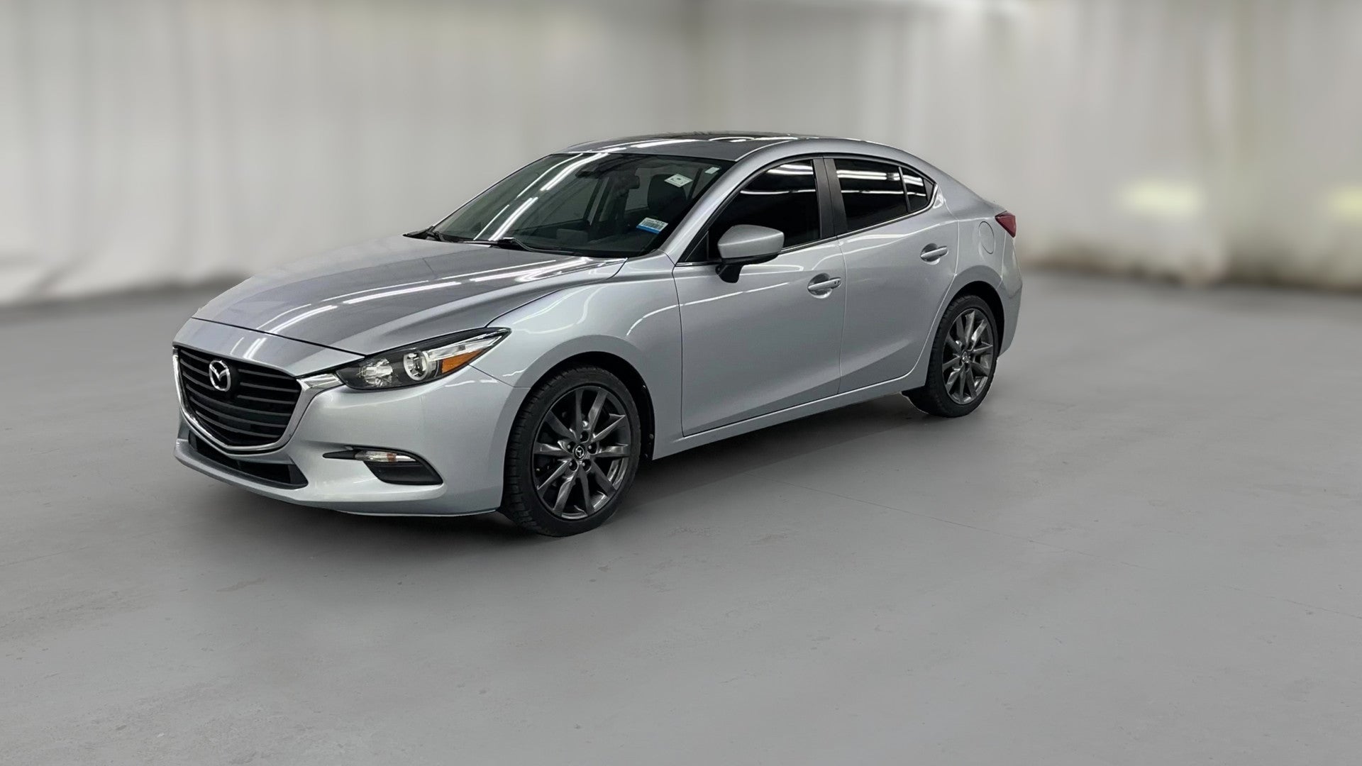 2018 MAZDA MAZDA3 vehicle photo